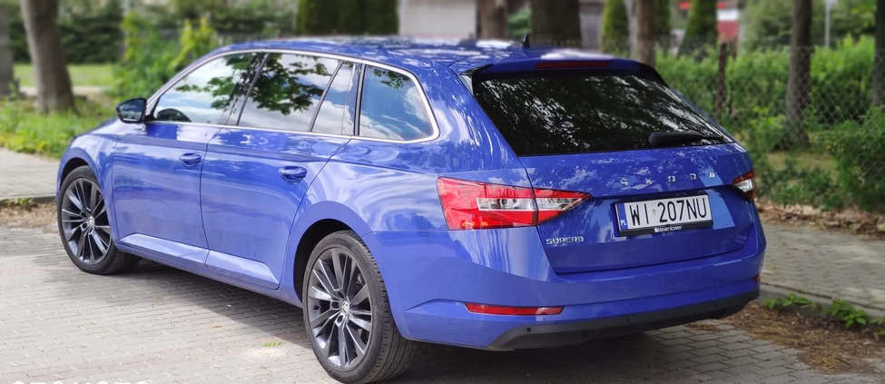 Skoda Superb cena 86838 przebieg: 165600, rok produkcji 2020 z Skawina małe 562